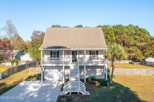 106 Dolphin Dr, Hampstead, NC, 28443-2564 | Card Image