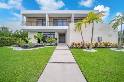 16572 Botaniko Dr S, Weston, FL, 33326-1074 | Card Image