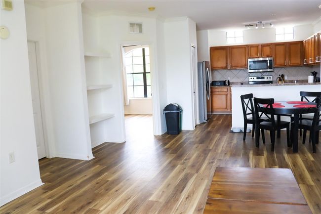 Living Area | Image 4