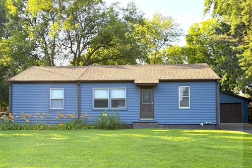 135 5th Ave Ne, Pine City, MN, 55063-1110 | Card Image