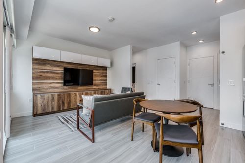 306-1168 Pendrell St, Vancouver, BC, V6E1L4 | Card Image