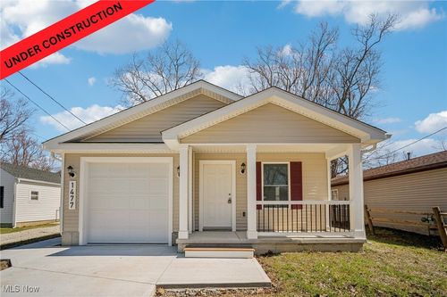 125 Sycamore Dr, Painesville, OH, 44077-4560 | Card Image