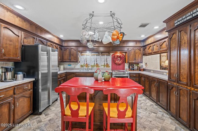 4524 7 Th St, House other with 3 bedrooms, 3 bathrooms and null parking in Lubbock TX | Image 15