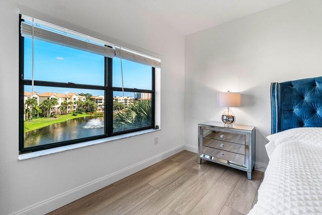 APT-401 - 300 Uno Lago Dr, Condo with 3 bedrooms, 2 bathrooms and null parking in Juno Beach FL | Image 18