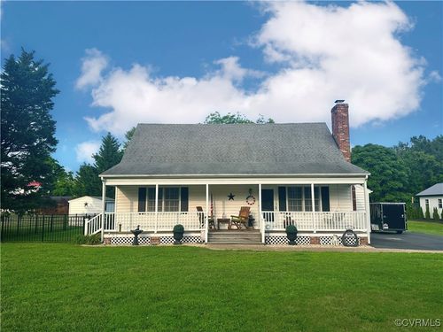 8302 Orchard Ln, Mechanicsville, VA, 23111-6406 | Card Image