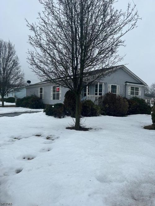 4 Sunset Ct, Belvidere, NJ, 07823-2842 | Card Image