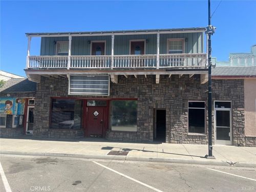 225 E Kings St, Avenal, CA, 93204-1532 | Card Image