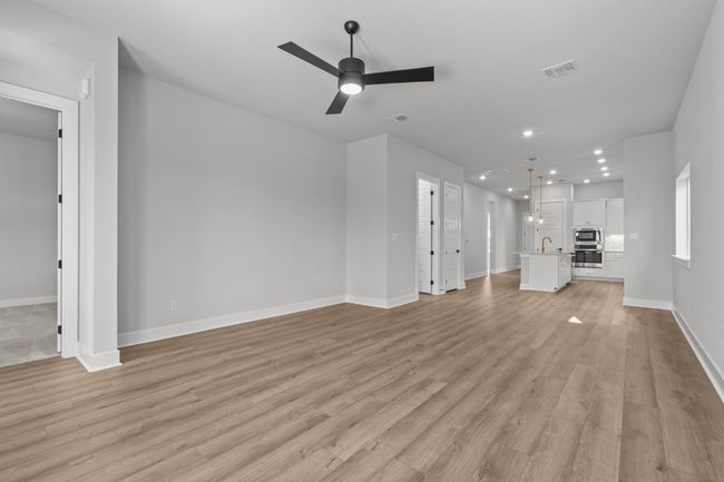 Family Room | Image 8