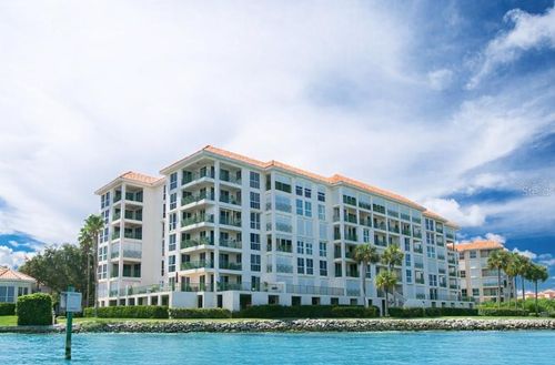 202-4717 Dolphin Cay Ln S, St Petersburg, FL, 33711-4662 | Card Image