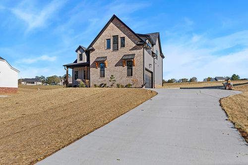 1705 Sulphur College Rd, Hartsville, TN, 37074-3675 | Card Image