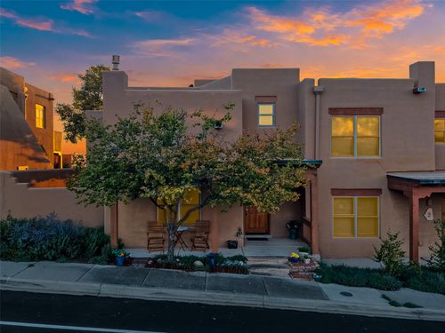 17 Calle Amistosa, Santa Fe, NM, 87507-7904 | Card Image