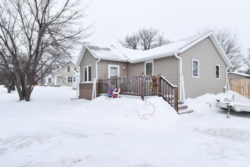 412 Kinney Ave N, Thief River Falls, MN, 56701-1808 | Card Image