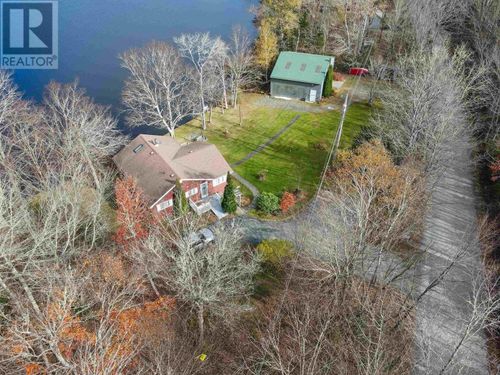 43 Piggott Lake Rd, Mount Uniacke, NS, B0N1Z0 | Card Image