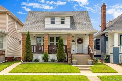 3003 Fischer St, Detroit, MI, 48214-1879 | Card Image