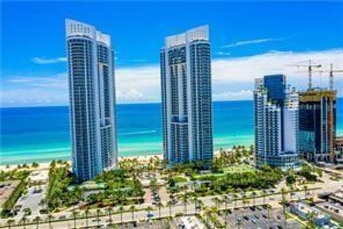 1604-18101 Collins Ave, Sunny Isles Beach, FL, 33160-3130 | Card Image