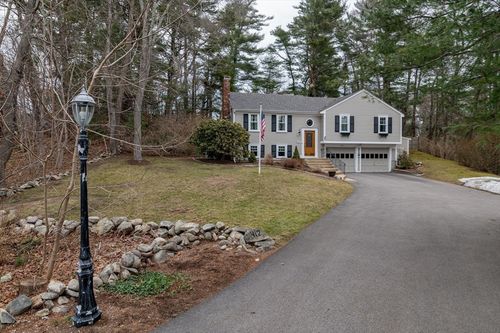 412 Moraine St, Marshfield, MA, 02050-5720 | Card Image
