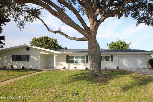 580 Pine Tree Dr, Indialantic, FL, 32903-3834 | Card Image