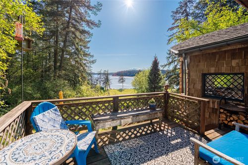 92 Westcott Dr, Friday Harbor, WA, 98250-8107 | Card Image