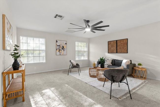 Upstairs game/family room | Image 26