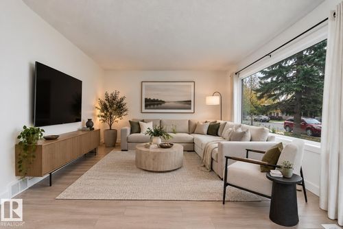 8612 Nw St, Edmonton, AB, T5W5J5 | Card Image