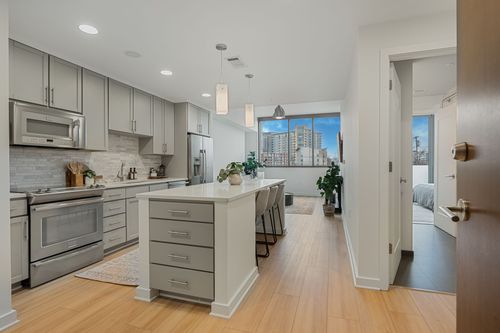 apt-206-1212 Laurel St, Nashville, TN, 37203-4435 | Card Image