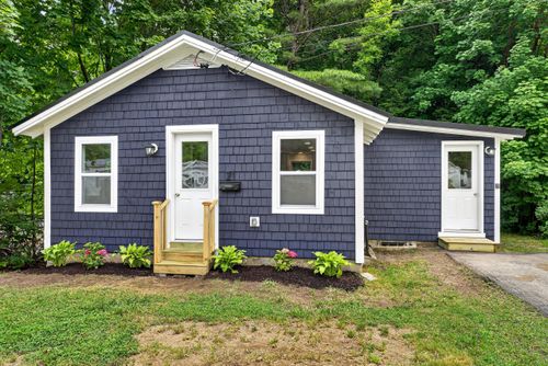 21 Hicks Rd, Augusta, ME, 04330-4314 | Card Image