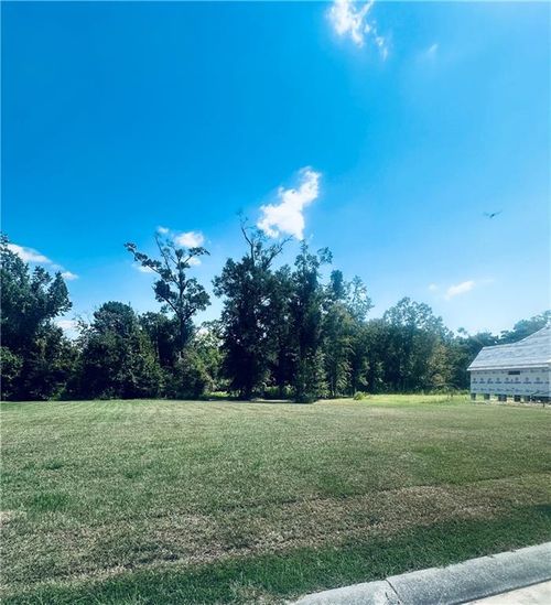 113 Sierra Ridge Ct, Madisonville, LA, 70447-1100 | Card Image