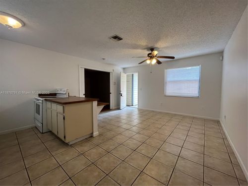 39-1832 My Pl, West Palm Beach, FL, 33417-4571 | Card Image