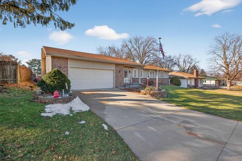 2204 Easley St, Waterloo, IA, 50702-4110 | Card Image