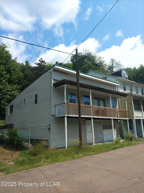 2219 High Rd, MAHANOY PLANE, PA, 17949-8009 | Card Image