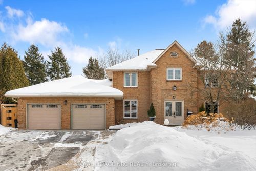 57 Elena Crt, Hamilton, ON, L9C7P7 | Card Image