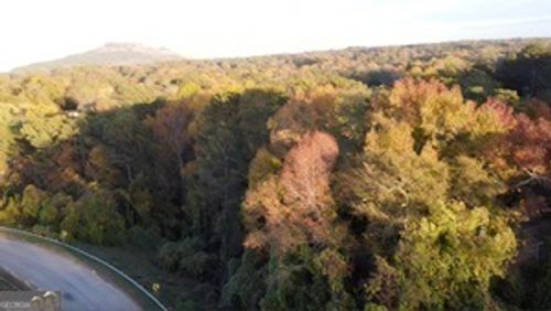 880 Mountain View Dr, STONE MOUNTAIN, GA, 30083-3550 | Card Image