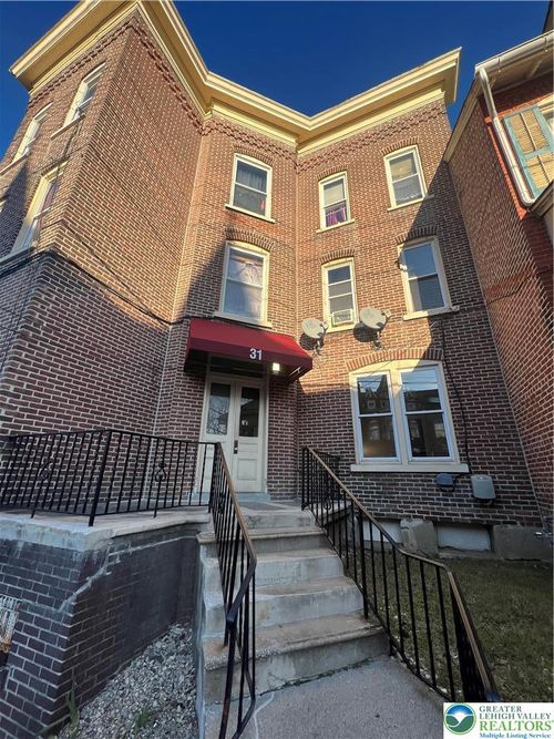 apt-2n-31 N 12th St, Allentown, PA, 18101-1002 | Card Image