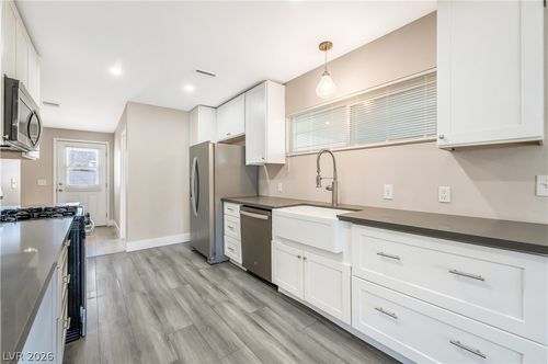 243 Tungsten St, Henderson, NV, 89015-7120 | Card Image