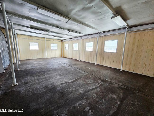Side room | Image 7