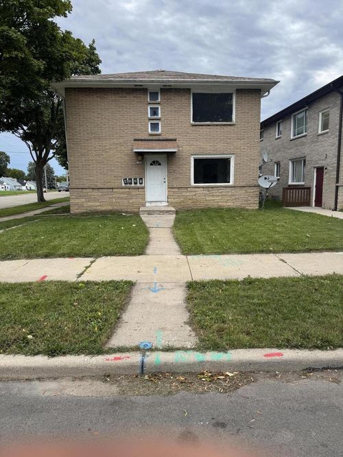 1984 W Congress Street, Milwaukee, WI, 53209 | Card Image