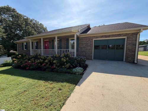 103 N Johnson St, Landrum, SC, 29356-1907 | Card Image