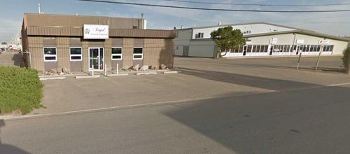 233 31 St N, Lethbridge, AB, T1H3Z4 | Card Image