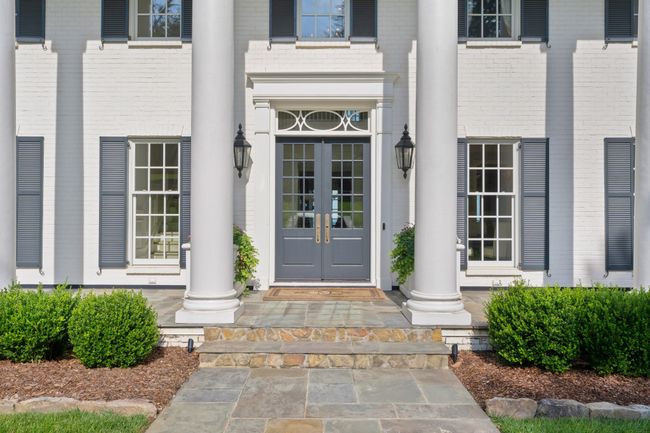 802 W Brow Rd, Home with 7 bedrooms, 8 bathrooms and 4 parking in Lookout Mountain TN | Image 16
