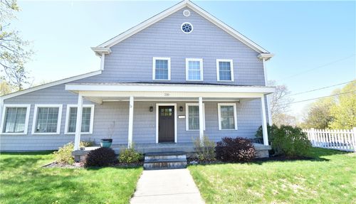 210 High St, Westerly, RI, 02891-1721 | Card Image