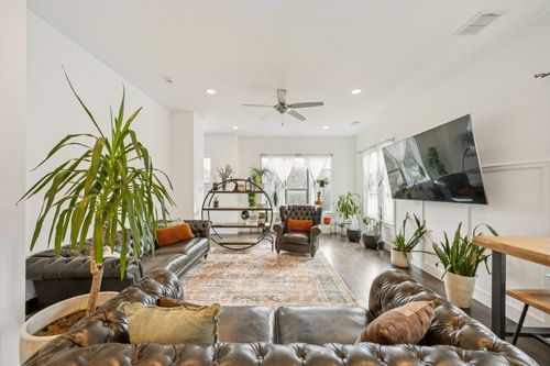 3002 Zenia Dr, Dallas, TX, 75204-3945 | Card Image