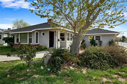 45002 Kingtree Ave, Lancaster, CA, 93534-2240 | Card Image