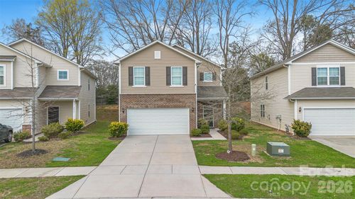 7019 Thornrose Dr, Charlotte, NC, 28210-6050 | Card Image