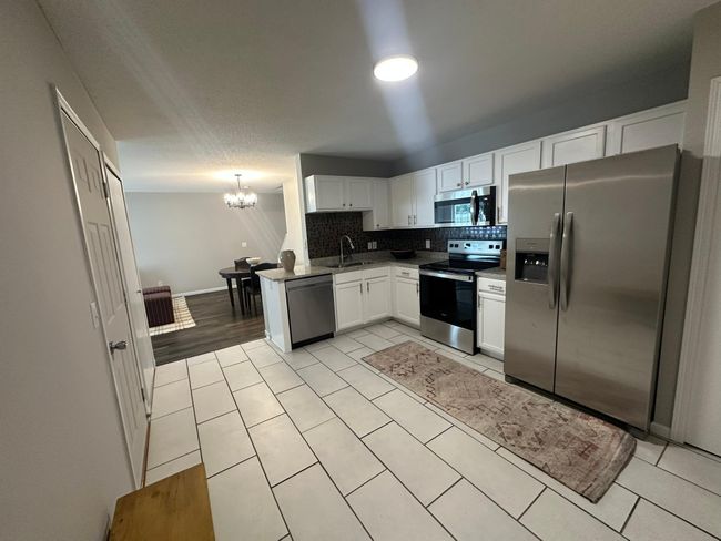 1194 Highpoint Curv, Townhouse with 3 bedrooms, 2 bathrooms and null parking in Shakopee MN | Image 6