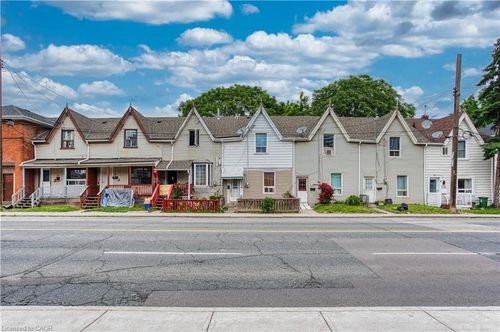 {{alt}} | Card Image