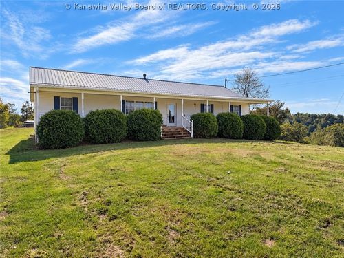 656 Hailey Ln, Leon, WV, 25123 | Card Image