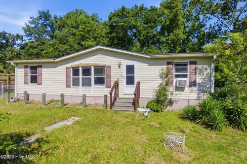 165 High School Rd, Vanceboro, NC, 28586-8627 | Card Image