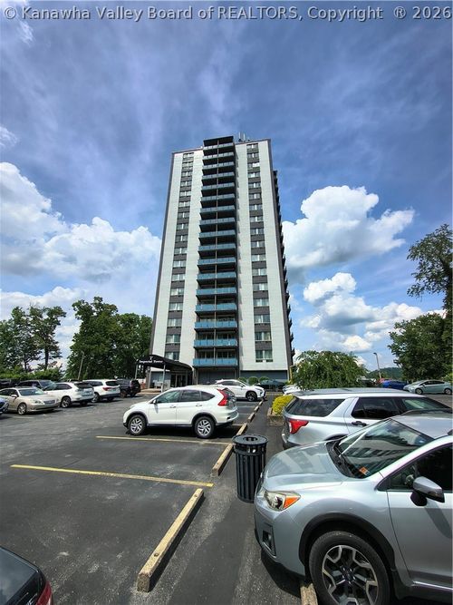304-1800 Roundhill Rd, Charleston, WV, 25314-1553 | Card Image