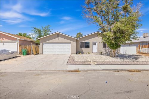43347 Echard Ave, Lancaster, CA, 93536-5346 | Card Image