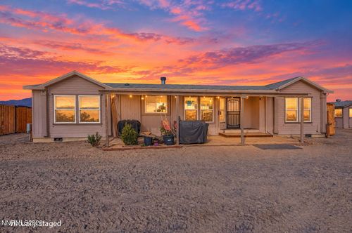 5285 Lemon St, Silver Springs, NV, 89429-7996 | Card Image